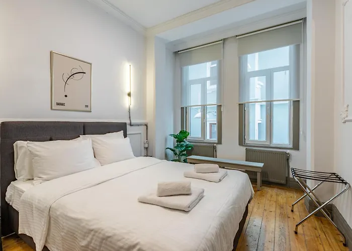 Ganbaru Tours - Flats In Galata 2 *