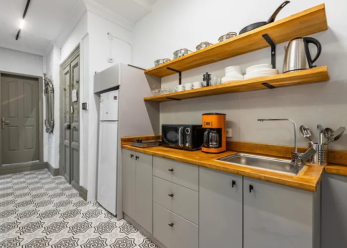 Ganbaru Tours - Flats In Galata 2 *