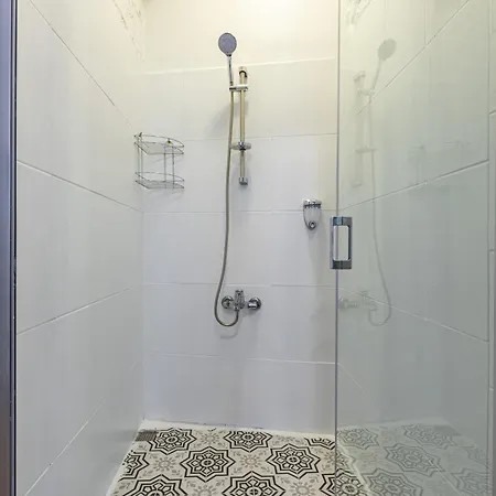 Apartment Ganbaru Tours - Flats In Galata 2