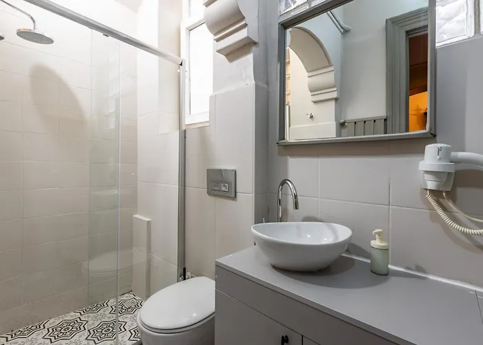 Ganbaru Tours - Flats In Galata 2 *