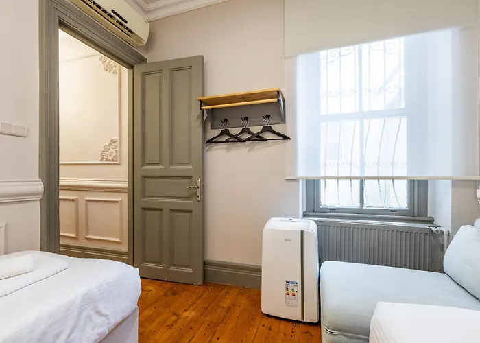 Apartmán Ganbaru Tours - Flats In Galata 2 *