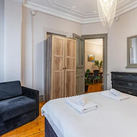 Ganbaru Tours - Flats In Galata 2 דירה